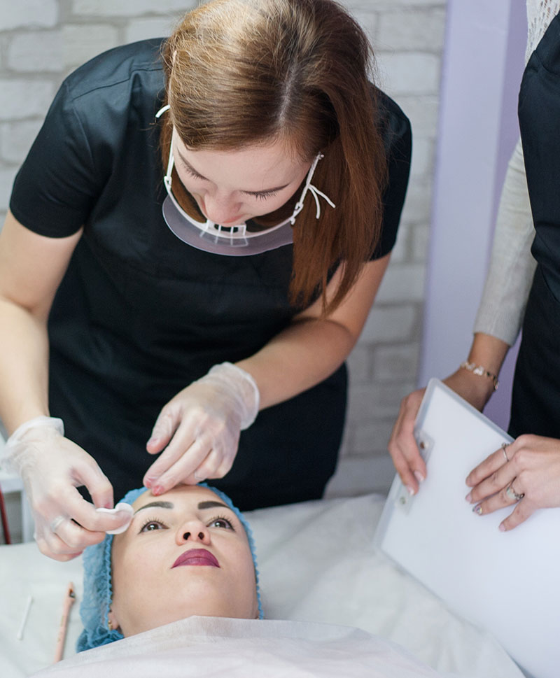 Beauty Schulungen bei Bella Donna Beauty im Schönheitsinstitut